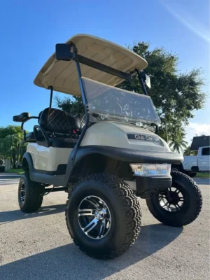 2011 club car precedent lifted 4 seater 48v Golf cart