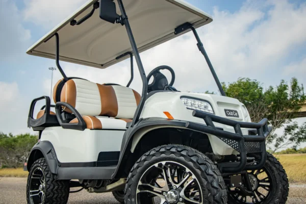 2020 Club Car Onward 4 Passenger Lifted Gas Golf Cart - Image 4