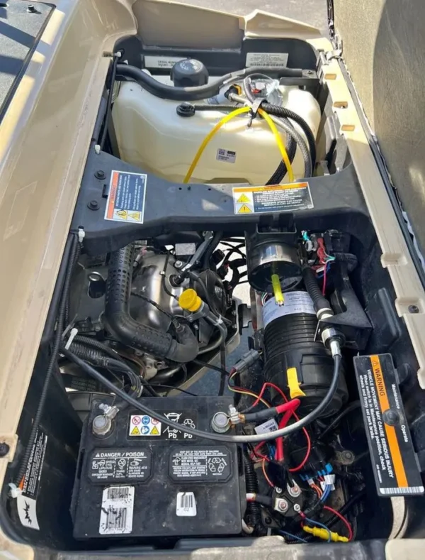 2020 club car onward tempo lifted gas golf cart - Image 3