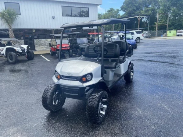 2023 E-Z-Go Express L6 Gas Platinum